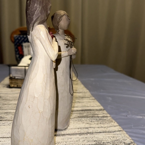 Willow Tree Love - Picture 2 of 4